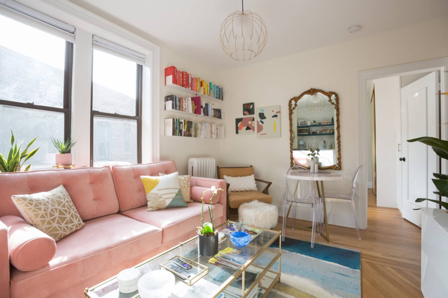 Amazon's Adhesive Floating Shelves Are The Ultimate Hack for Renters